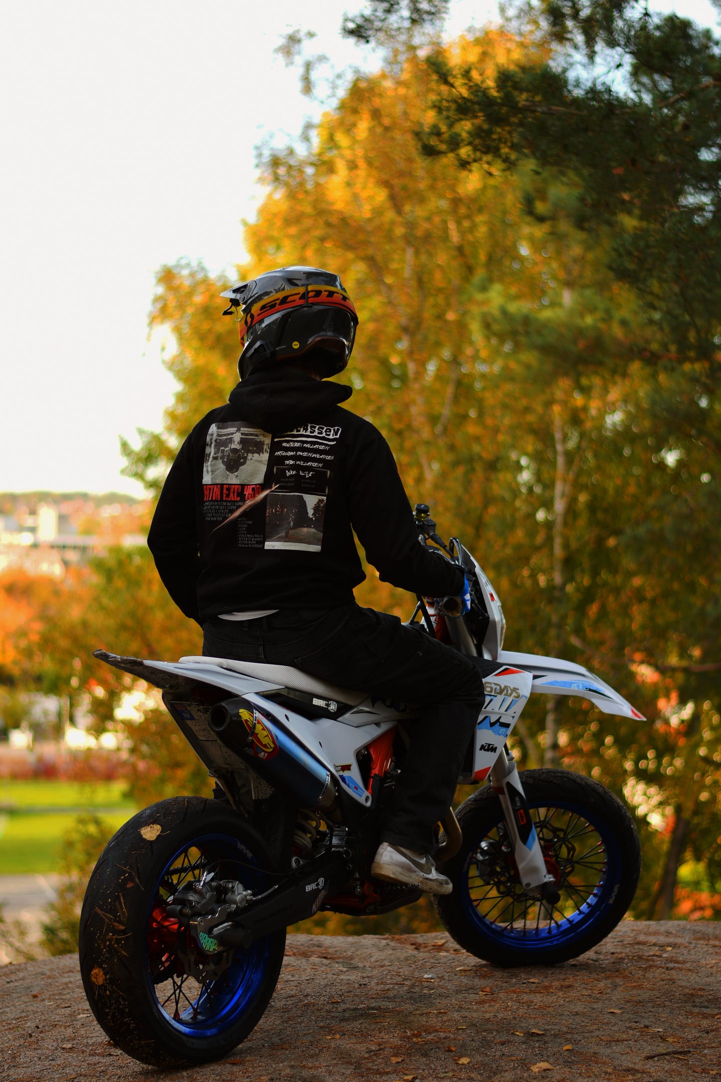 WILLASSEN Signature Hoodie